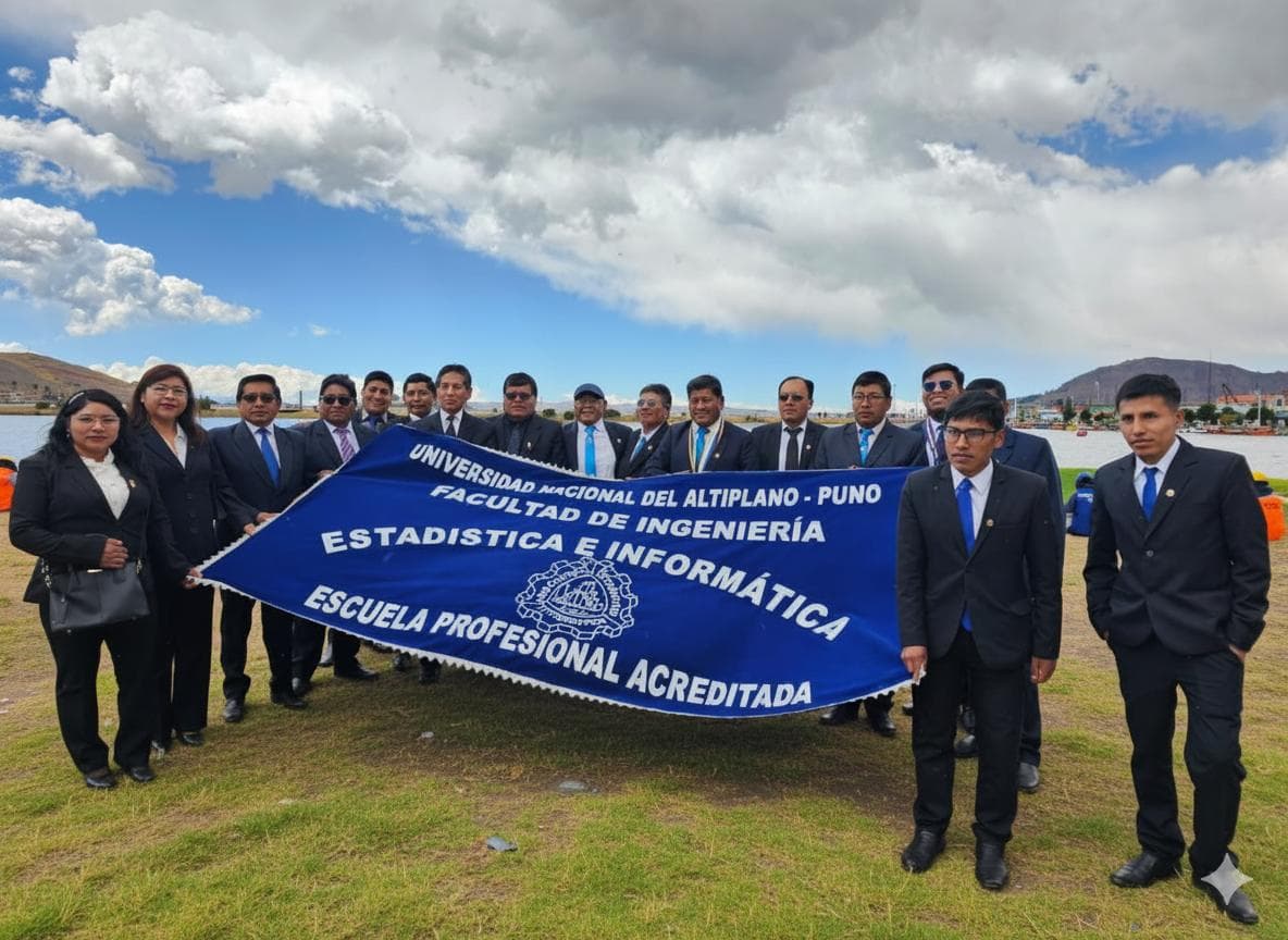 Desfile institucional por los 169 años de la UNA Puno